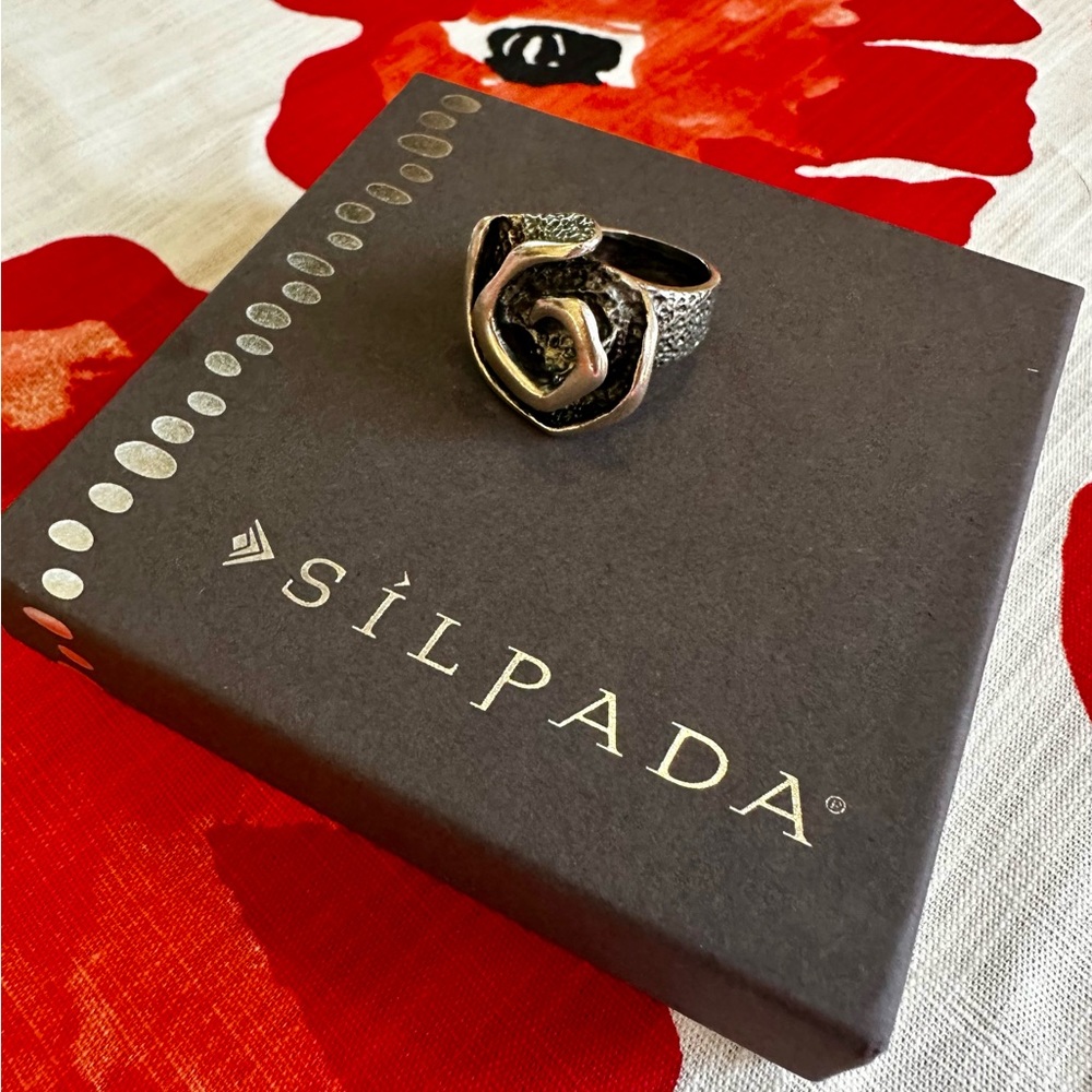 Silpada chunky retro sterling silver ring; size 8